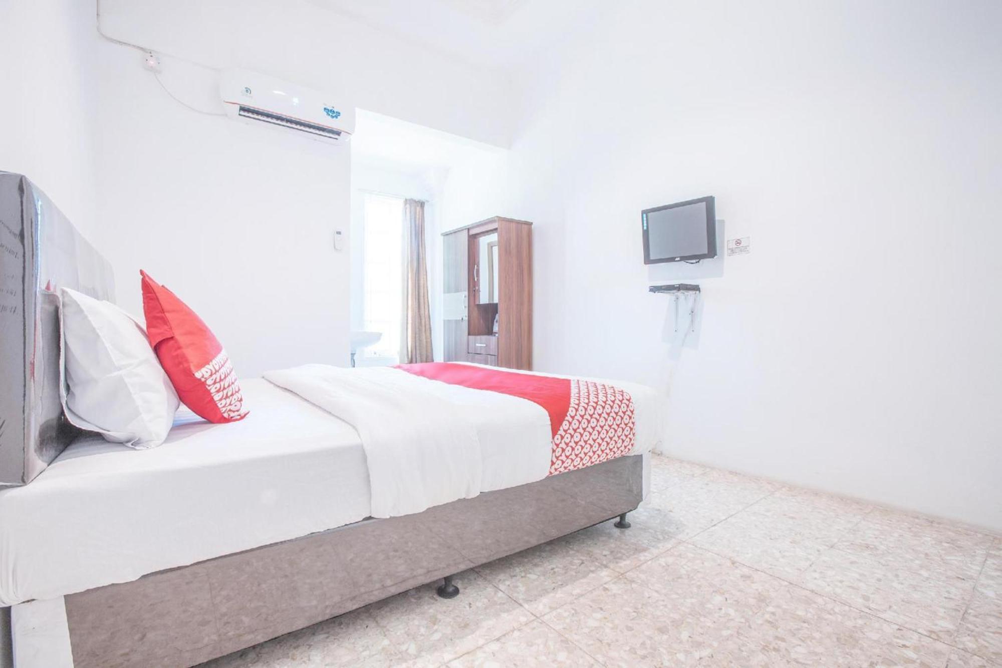 Capital O 332 Residence G17 Kemang Джакарта Экстерьер фото