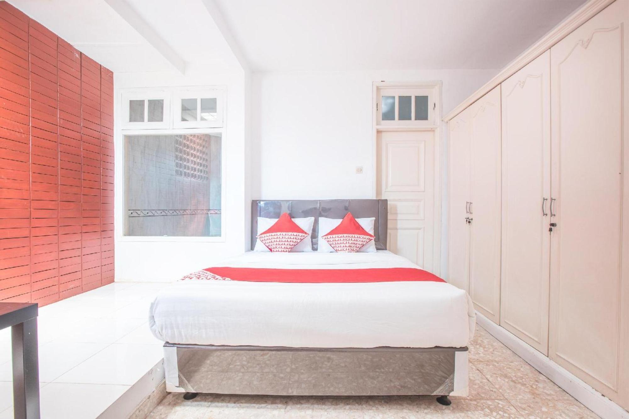 Capital O 332 Residence G17 Kemang Джакарта Экстерьер фото