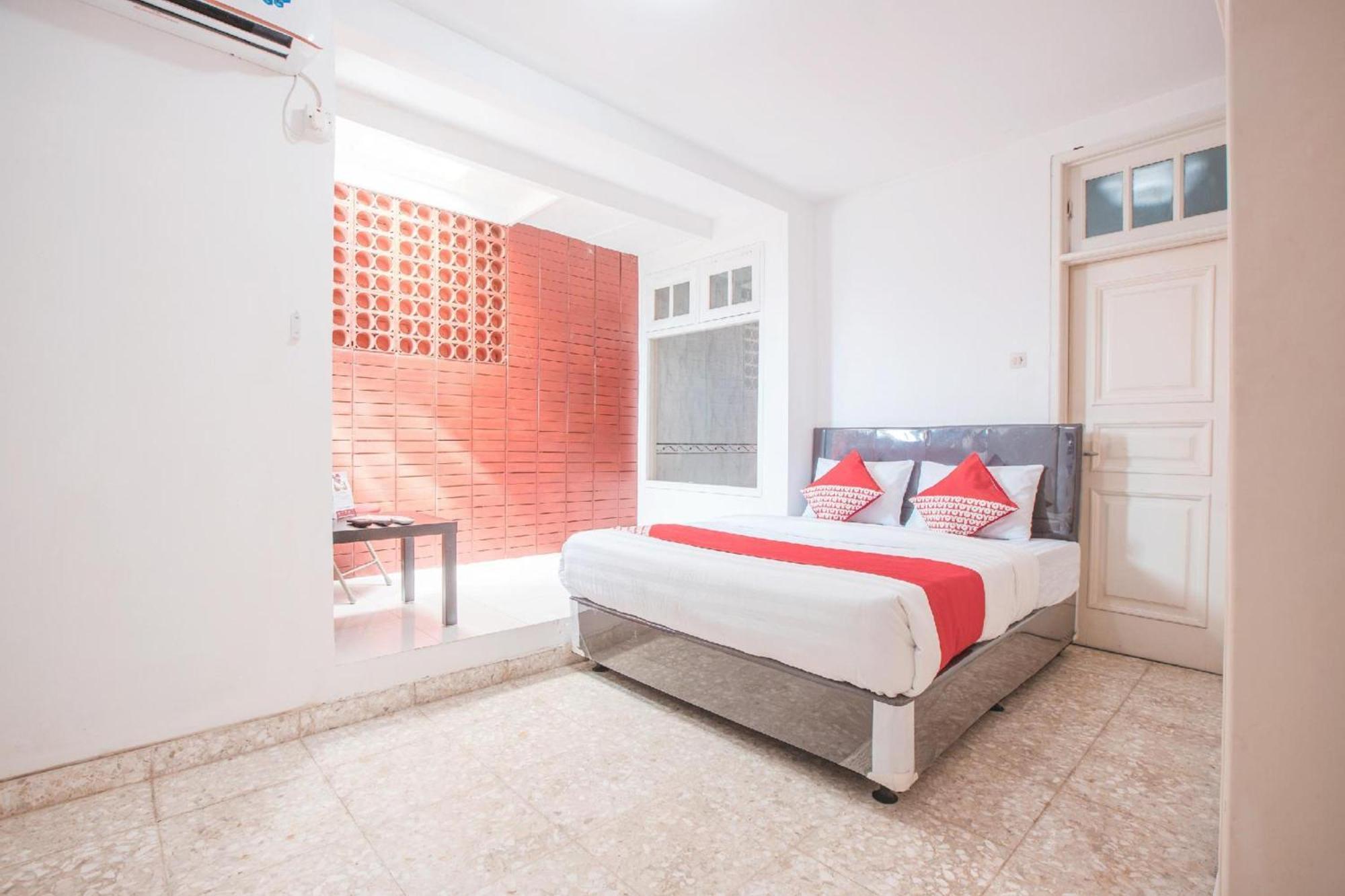Capital O 332 Residence G17 Kemang Джакарта Экстерьер фото